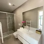 Privado Em Local Perto Do Rio Vez Em Homestay szállás *
